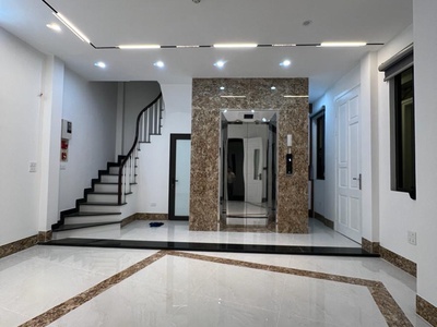 Siêu phẩm cầu giấy - 6 tầng thang máy - lô góc - kinh doanh - nội thất cao cấp.40m2 6t 1