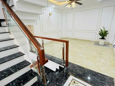 Bán nhà liên khu 5-6 gần chợ 50m2 hẻm 6m thông khu vip ,5tầng nhỉnh 5 tỷ 2