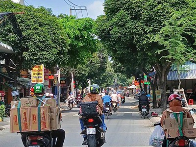 Nhà mặt tiền nguyễn thị kiểu quận 12 361m2 ngang khủng 8m 0