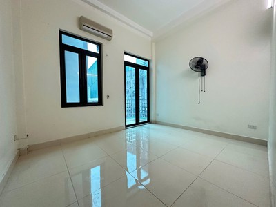 Bán căn nhà 3 tầng ngõ khu Vịt Cỏ Hồ Sen, ph Tân Bình, TP HD, 40m2, 3 ngủ, 2.05 tỷ, trung tâm 7