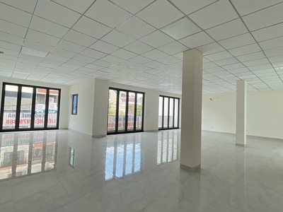 Cho thuê nhà mặt tiền đường lê đình thám hải châu đà nẵng 3 tầng ngang 13m giá tốt 6