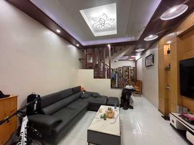 Bán nhà 40m 3 tầng đường Đoàn Kết Chợ Lũng . Sổ Đỏ Chính Chủ. Giá rẻ 0