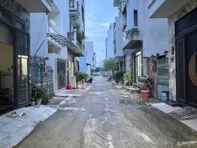 Nhà hẻm Bình Thành, Bình Hưng Hòa B, dt 56m2 3 lầu 4pn 4wc giá 5 tỷ 2