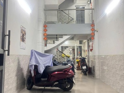 Bán gấp HXH Thích Quảng Đức- 70m2- 5 Tầng- 9 Phòng Ngủ- 10.5 Tỷ 1