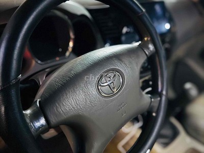 Gia đình cần bán một chiếc Fortuner máy dầu số sàn một chủ từ đầu 3