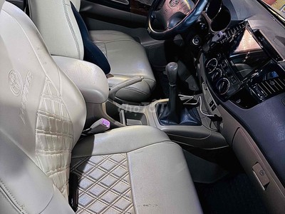 Gia đình cần bán một chiếc Fortuner máy dầu số sàn một chủ từ đầu 1