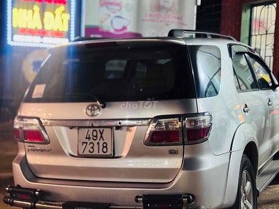 Gia đình cần bán một chiếc Fortuner máy dầu số sàn một chủ từ đầu 4