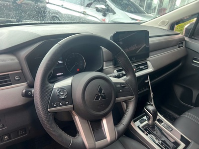 Xpander Pre 1.5L AT  2022   mẫu MY 23 3