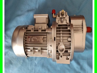 Giảm tốc MBW04Y-0.37-C5 Motor YE3-712-4 0