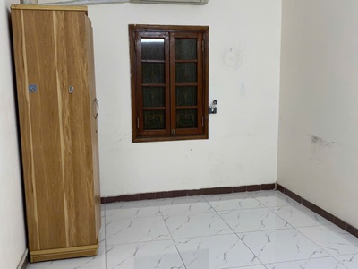 Chính chủ cho thuê tầng 4 tập thể 32A Hào nam đối diện học viện âm nhạc, tiện đi mọi nơi. 0