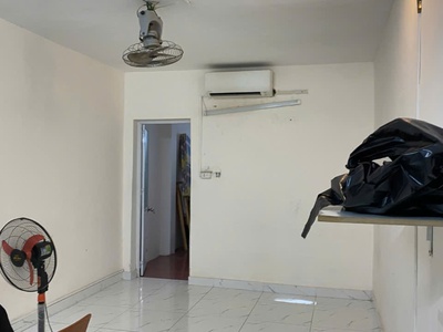 Chính chủ cho thuê tầng 4 tập thể 32A Hào nam đối diện học viện âm nhạc, tiện đi mọi nơi. 1