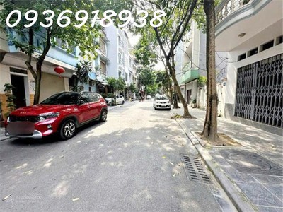 17 tỷ-phân lô-vỉa hè-ô tô tránh-kinh doanh sầm uất-hoàng quốc việt, cầu giấy 0