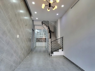 4.  thạnh lộc 47-41m2 thổ cư- ép cọc kiên cố - đường 6m- 2 lầu-4pn--2,890 tỷ /căn 1