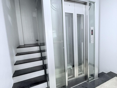 Cho thuê nhà mặt ngõ 3 phố Phạm Tuấn Tài, Cầu Giấy. Diện tích 65m2 x 7 tầng thông sàn, thang máy 7