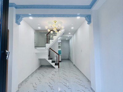 Bán np 5pn, 4wc giá siêu hời 5,6 tỷ tại âu dương lân, q8, hcm 2