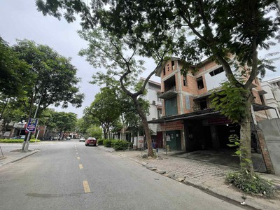Bùi thiện ngộ 51 tỷ 235m vỉa hè rộng,kinh doanh đỉnh,long biên hà nội 1