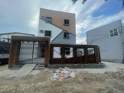 21. căn hộ dvụ  nhà ở - góc 2 mt - sát chợ thạnh xuân - đường 10m thông- thuê full 10 phòng 7.29 1