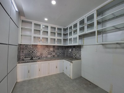 4.  thạnh lộc 47-41m2 thổ cư- ép cọc kiên cố - đường 6m- 2 lầu-4pn--2,890 tỷ /căn 2