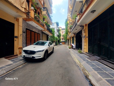 Cho thuê nhà phân lô kđt định công,hoàng mai,ôtô dừng đỗ, vp .giá 16tr 0