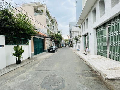 Bán gấp - chdv - chợ cây quéo - 91m2-3 tầng - hxh-8 chdv - dt 40 tr- sổ a4 - 8.2 tỷ 3