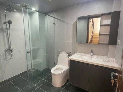 Chỉ 11 tỷ - nhà đẹp tt quận thanh xuân - nguyễn trãi - ngã tư sở - 65m2, lô góc 3 thoáng, phân lô 4