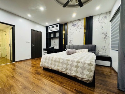 Chỉ hơn 11 tỷ có nhà đẹp mới keeng 5 tầng thang máy, 50m2 tại trung tâm quận hai bà trưng 4