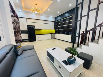 Nhà đẹp ở ngay, 20m ra ô tô, mặt tiền quyền lực, cực gần chợ, 1ph30s ra trường thcs đại mỗ 2