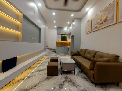 Nhỉnh 6 tỷ - nhà đẹp khu vân hồ, gần công viên thống nhất, quận hai bà trưng 32m2, 3 gác đỗ cửa, ở 0