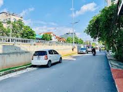 Bán  nhà mặt đường âu cơ 968m2 quận tây hồ. giá đầu tư 1