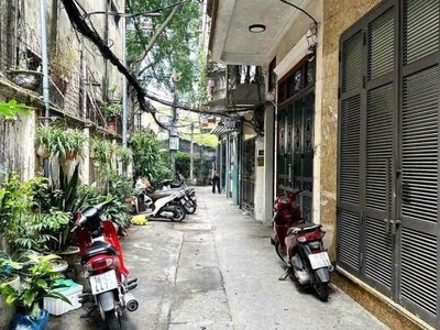 Cho thuê nhà ngõ 56 minh khai, 4 tầng x 33m2, 3 ngủ, 12 triệu full đồ 0