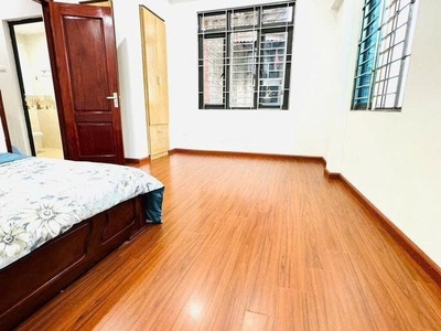 Cho thuê nhà ngõ 56 minh khai, 4 tầng x 33m2, 3 ngủ, 12 triệu full đồ 2