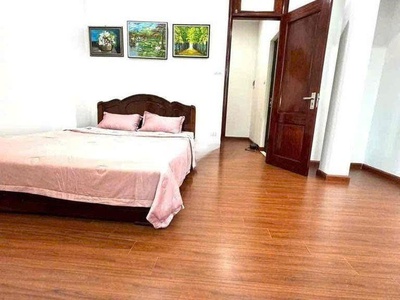 Cho thuê nhà ngõ 56 minh khai, 4 tầng x 33m2, 3 ngủ, 12 triệu full đồ 4
