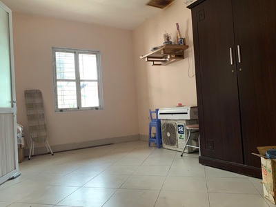 Cho thuê nhà tập thể nguyên hồng, 75m2, 3 ngủ, 2 vê sinh, 9 triệu/th 3
