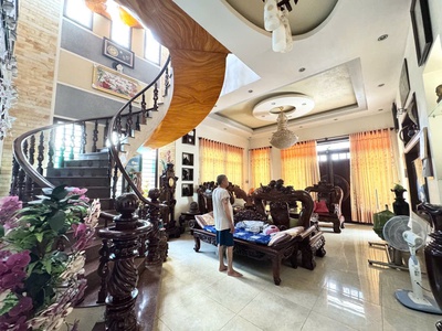 Bán gấp biệt thự sân vườn 2 mặt tiền hẻm 339 phước long b, tp. thủ đức 2