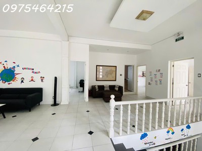 Bán nhà đất mặt tiền nam cao    tân phú tp. thủ đức  1.700m    nhà 4 tầng   có khai thác yến   chỉ 3