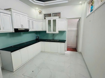 Quan hoa cầu giấy - ngõ thông lô góc 47m2 4 tầng mặt tiền 3.3m giá 12.9 tỷ 0