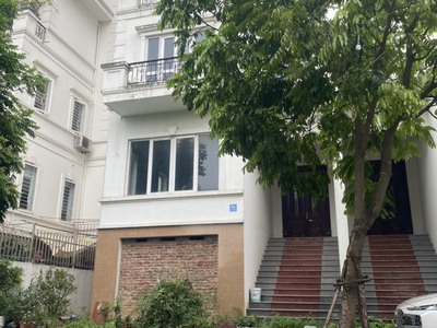 Cần bán biệt thự mặt đường 31m, dãy nv5  tại kdt lideco  0915458886 1