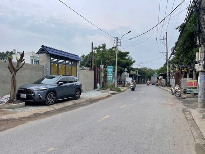 Đất siêu hiếm mt huỳnh thị na   dt khủng   gần ngã ba đông quang 0