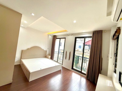 Bán nhà 5 tầng mới ngõ 193 bồ đề   long biên   giá 13.8 tỷ liên hệ chính chủ: 0383 150 180 1