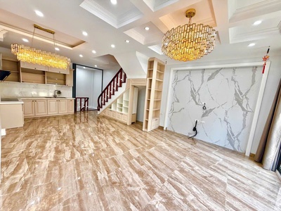 Bán nhà 5 tầng mới ngõ 193 bồ đề   long biên   giá 13.8 tỷ liên hệ chính chủ: 0383 150 180 3