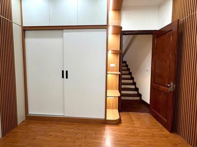 Bán nhà 6 tầng thang máy   ngõ 604 ngọc thụy   long biên 1