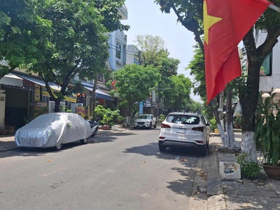 Nhà mặt tiền hải châu, đất 90m2, 2 tầng,3 phòng ngủ, giá nhỉnh 7 tỷ. 2