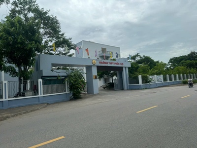 Nhà đẹp lô góc 42m   4 ngủ   gần vinhomes long biên   nhỉnh 5 tỷ 1