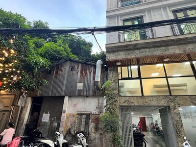 Chùa quỳnh ,hai bà trung, 2 mặt tiền ,giá siêu rẻ,tương lai x5 giá trị 130m2,mt 4m, 9 tỷ 9 0
