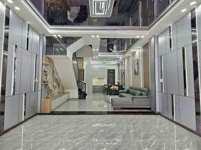 Nhà 3 tầng kèm nội thất 200 TRIỆU gần chợ Tân Hiệp 2