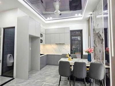 Nhà 3 tầng kèm nội thất 200 TRIỆU gần chợ Tân Hiệp 4