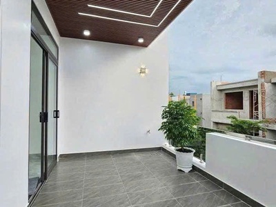 Nhà 3 tầng kèm nội thất 200 TRIỆU gần chợ Tân Hiệp 8