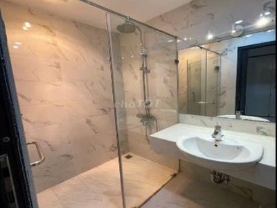 Vị trí không thể đẹp hơn   trung tâm quận ba đình 4