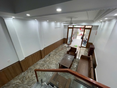 Cho thuê nhà Văn Cao xây mới 8 p.ngủ khép kín  90m2 . 1