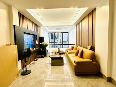 Siêu phẩm lâm hạ- long biên , nhà mới 46m2, , 7 tầng , thang  máy, ngõ to  như phố ,ô tô tránh 1